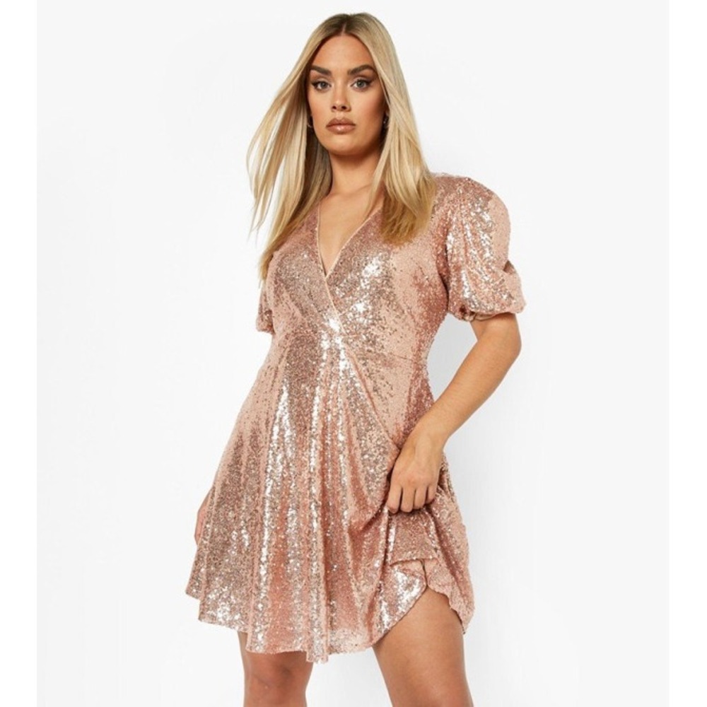Boohoo‎ NWT Sequin Puff Sleeve Skater Dress Champagne Rose Gold Plus Size 16